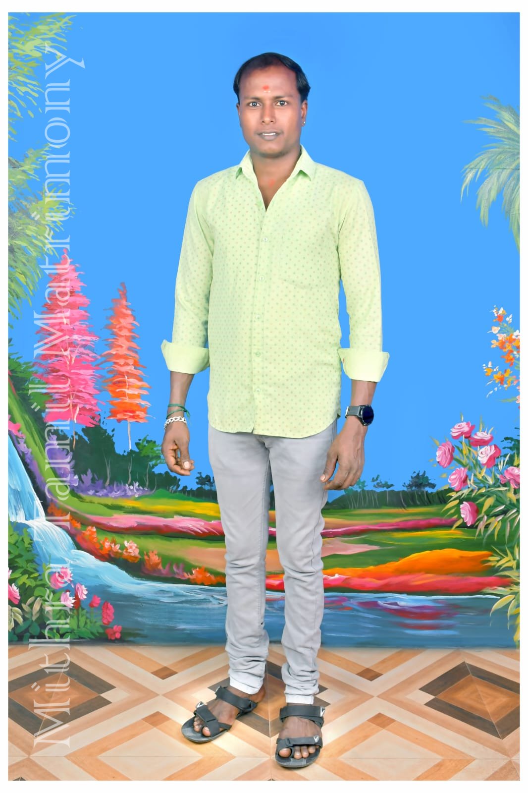 member-img